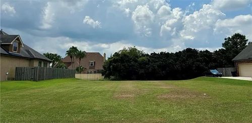 119 Chapel Hill Dr, Belle Chasse, LA, 70037-1675 | Card Image