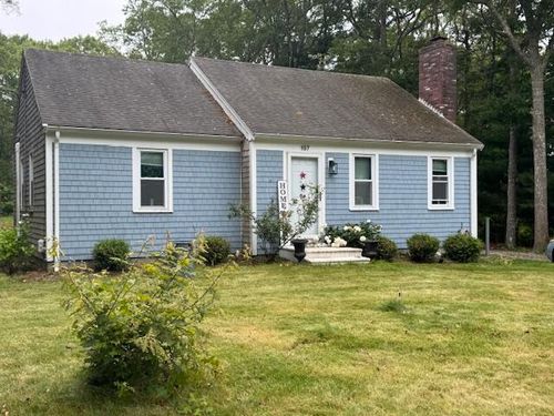 157 Mockingbird Ln, Marstons Mills, MA, 02648-1350 | Card Image