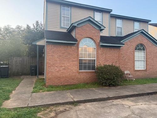2720 Tess Cir, TALLAHASSEE, FL, 32304-1166 | Card Image
