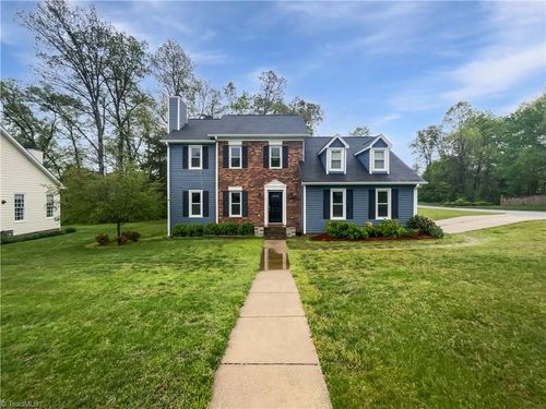 3319 Timberwolf Ave, High Point, NC, 27265-9348 | Card Image
