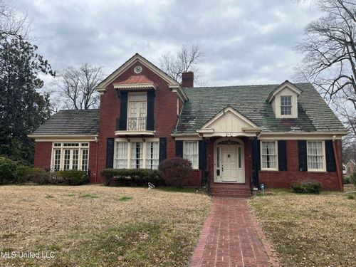 607 W 2nd St, Clarksdale, MS, 38614-3801 | Card Image