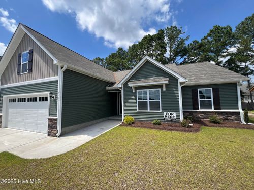 2205 Rhinestone Dr, Winterville, NC, 28590-6108 | Card Image