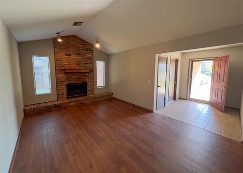 1303 N Fretz Ave, Edmond, OK, 73003-3147 | Card Image