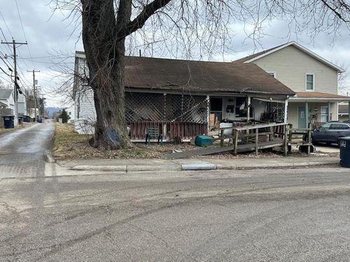 757 W Mulberry St, Lancaster, OH, 43130-2914 | Card Image