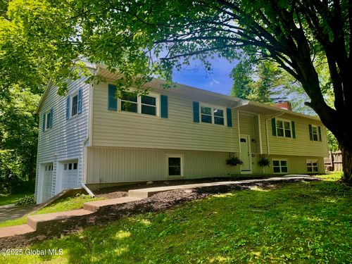 12 Heritage Ln, Clifton Park, NY, 12065-1113 | Card Image