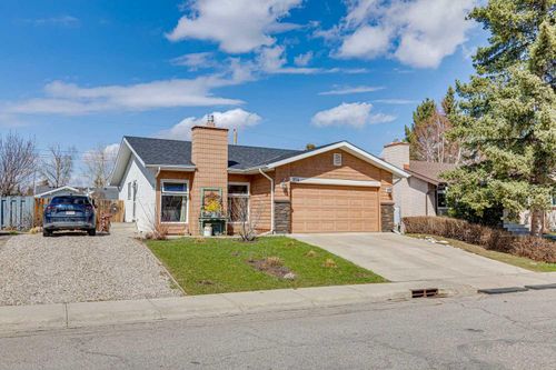 104 Cedarpark Dr Sw, Calgary, AB, T2W2J3 | Card Image