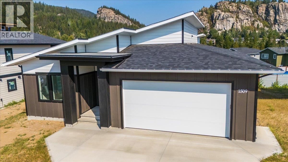 Residential in Castlegar 2