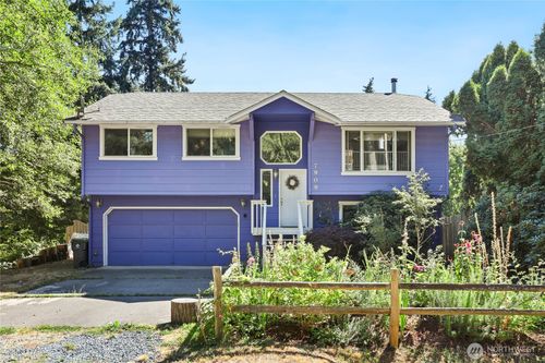 7909 Guemes Ave, Clinton, WA, 98236-9223 | Card Image