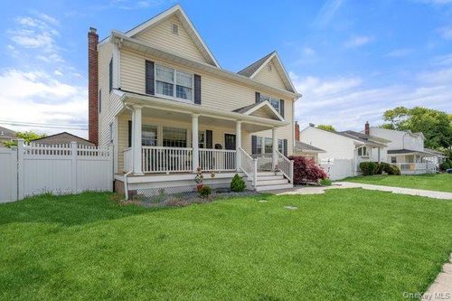 47 Syosset Cir, Syosset, NY, 11791-4809 | Card Image