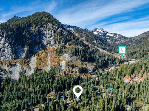 27 Alpental Strasse, Snoqualmie Pass, WA, 98068-5103 | Card Image
