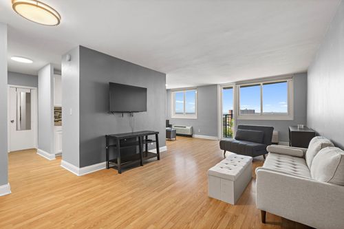 1703-100 Manhattan Ave, Union City, NJ, 07087-5247 | Card Image