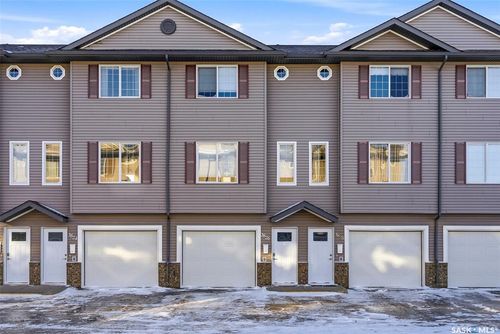 3826 Cormorant Drive E, Regina, SK, S4N7R8 | Card Image