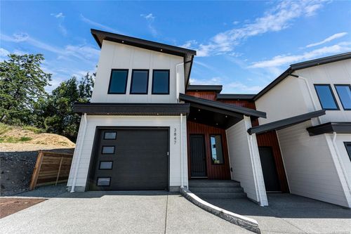 3847 Olympian Way, Victoria, BC, V9C0R7 | Card Image