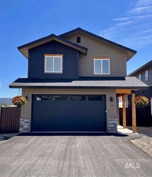 12 N Creek Way, Cascade, ID, 83611 | Card Image