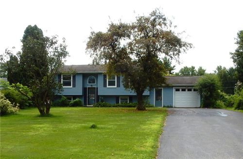 34 Spicewood Ln, Rochester, NY, 14624-3750 | Card Image