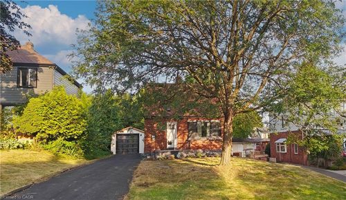 5709 Hanan Ave, Niagara Falls, ON, L2G4E7 | Card Image