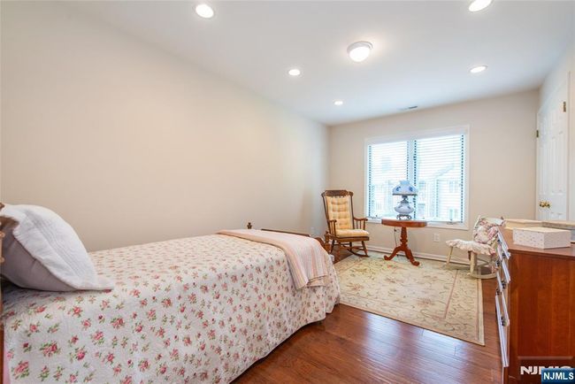 1 Tulip Cres, Condo with 2 bedrooms, 2 bathrooms and null parking in Little Falls NJ | Image 14