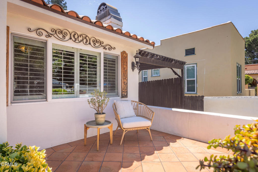 Residential in Altadena 4