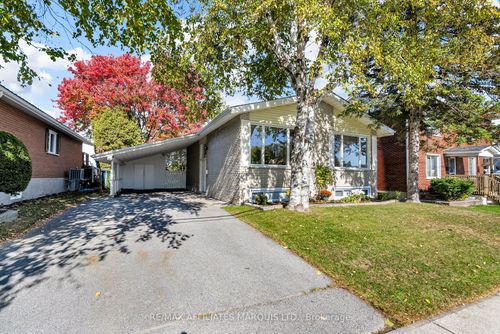 220 15th St W, Cornwall, ON, K6J3J8 | Card Image