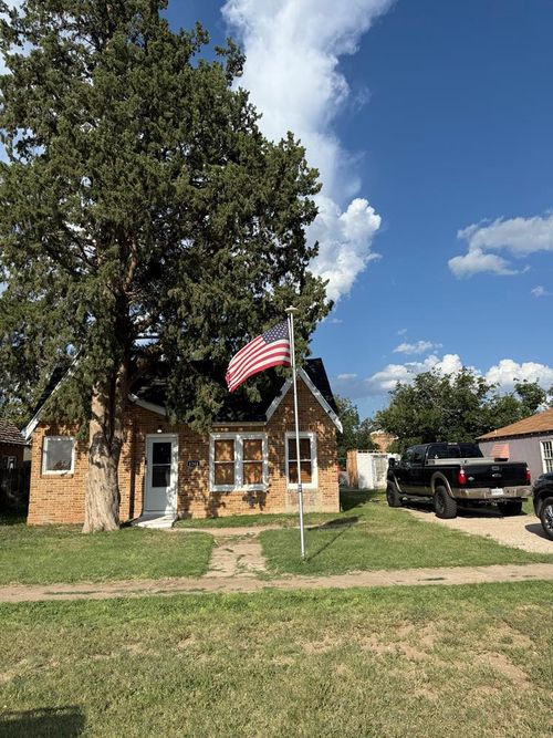 1201 Settles St, Big Spring, TX, 79720-4840 | Card Image