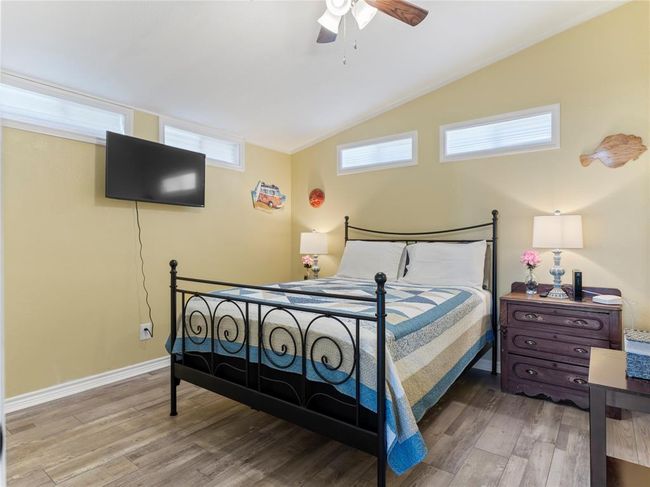 327 Bayshore Dr, House other with 3 bedrooms, 3 bathrooms and null parking in Palacios TX | Image 15