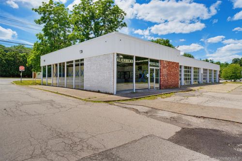 1375 E Main St, Shrub Oak, NY, 10588-1422 | Card Image