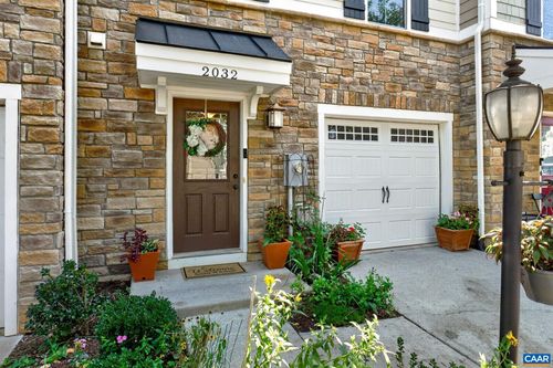 2032 Bethpage Ct, CHARLOTTESVILLE, VA, 22901-3245 | Card Image