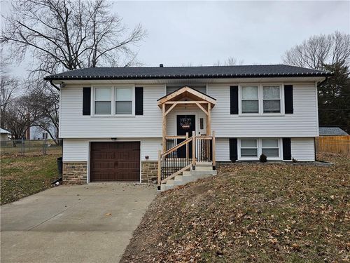 805 Ida Street, Lansing, KS, 66043 | Card Image