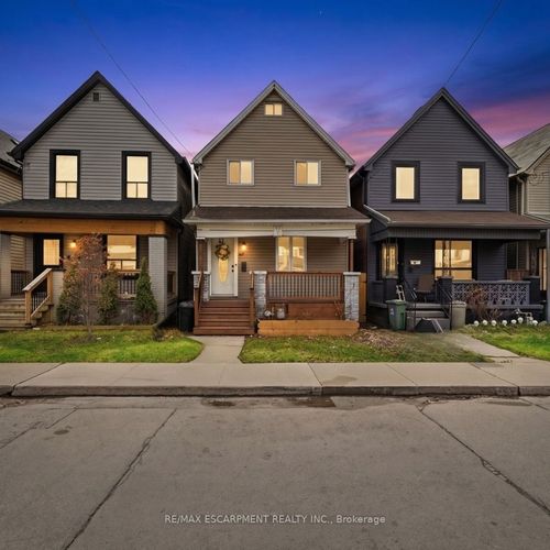 82 Clinton Street, Hamilton, ON, L8L3K2 | Card Image