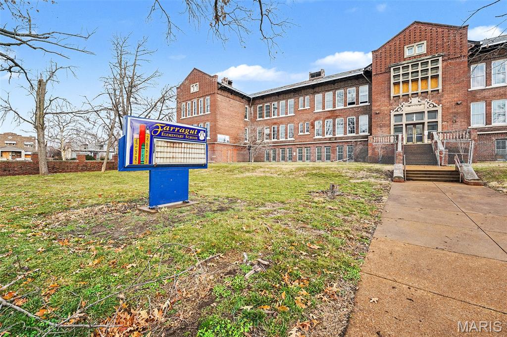 Commercial Sale in St Louis 3