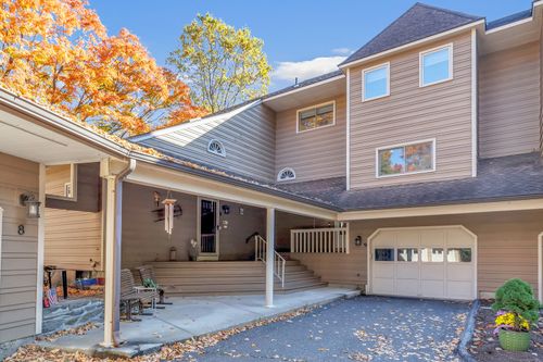 9-9 Meeting House Ln, Shelton, CT, 06484-2868 | Card Image