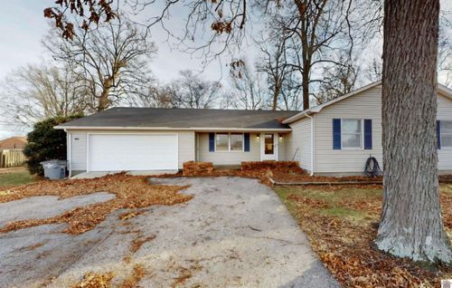 2125 State Route 94 W, Murray, KY, 42071-4607 | Card Image