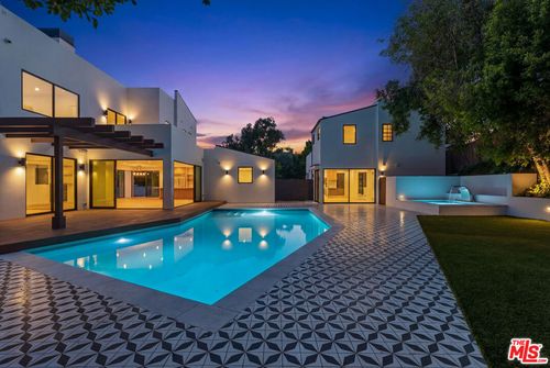 382 Aderno Way, Pacific Palisades, CA, 90272-3344 | Card Image