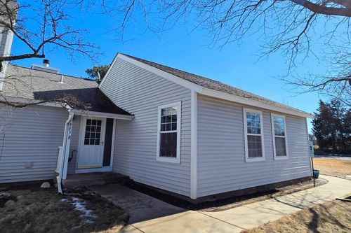 903 Bidwell Dr, Gurnee, IL, 60031-3174 | Card Image