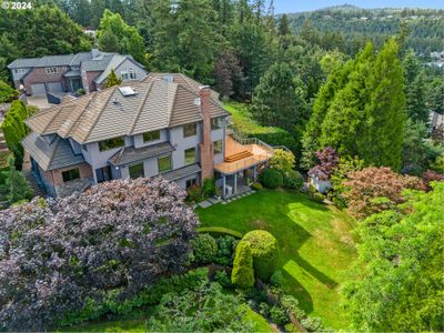 17210 Wall St, House other with 6 bedrooms, 6 bathrooms and 3 parking in LakeOswego OR | Image 1