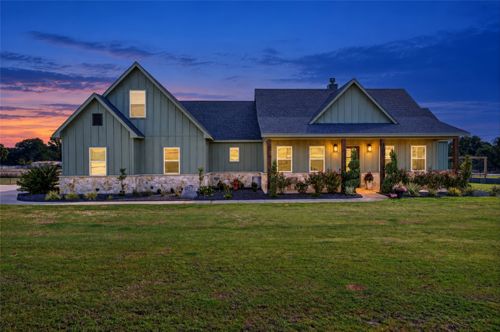 100 Kally Way, Weatherford, TX, 76085-6820 | Card Image