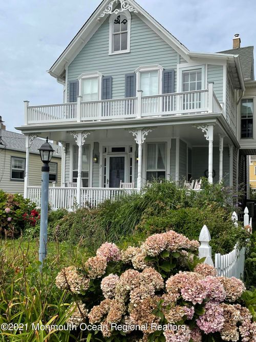 15 Pitman Ave, Ocean Grove, NJ, 07756-1622 | Card Image