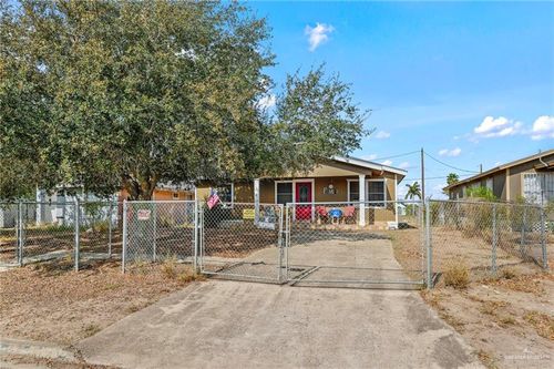 809 N Nogales St, Alton, TX, 78573-8226 | Card Image