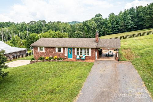 1870 Guildwood Place Se, Lenoir, NC, 28645 | Card Image