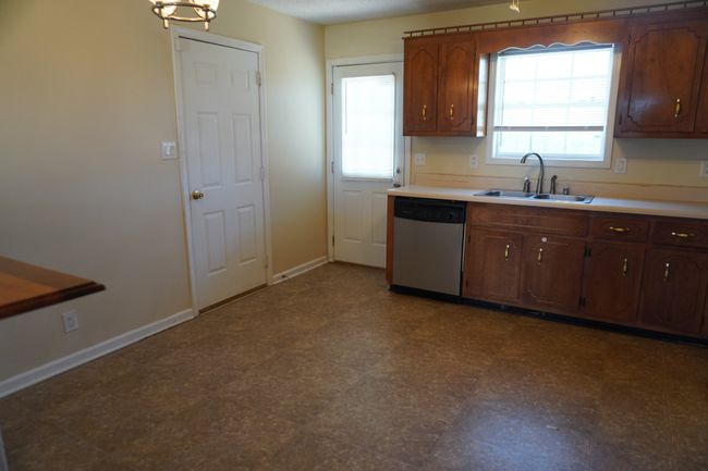 939 Van Buren Ave, House other with 3 bedrooms, 2 bathrooms and 1 parking in Oak Grove KY | Image 4