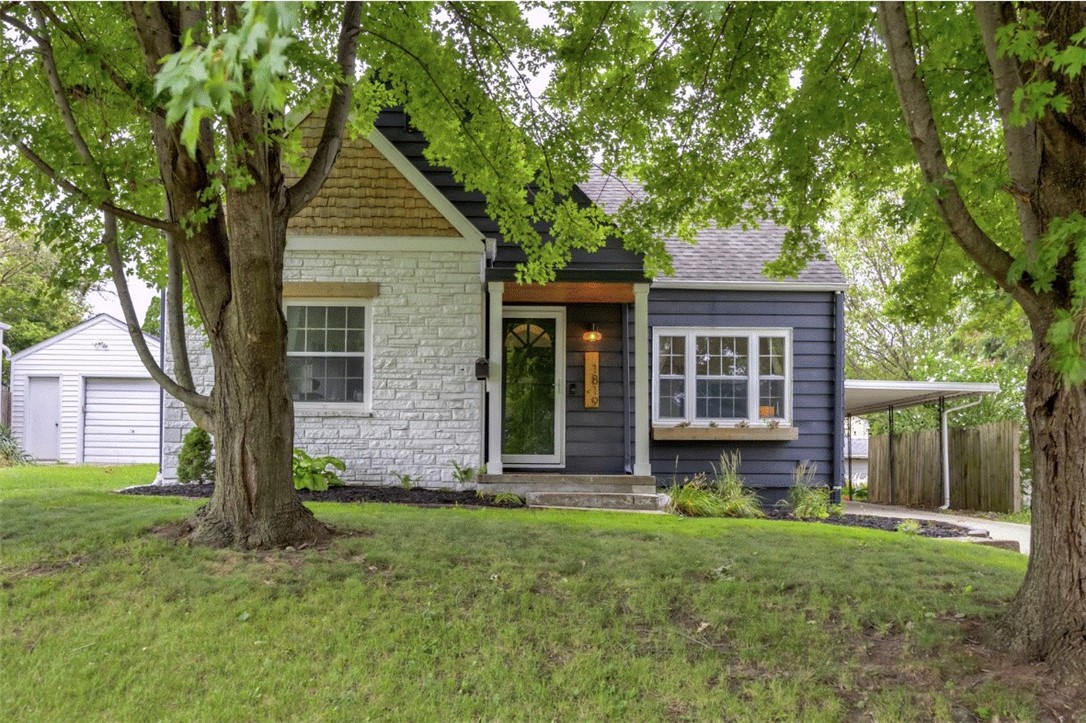 57th St, Des Moines, IA 50310