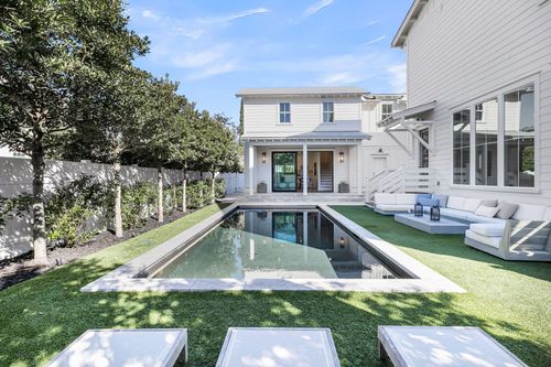 546 Center St, Mount Pleasant, SC, 29464-5068 | Card Image