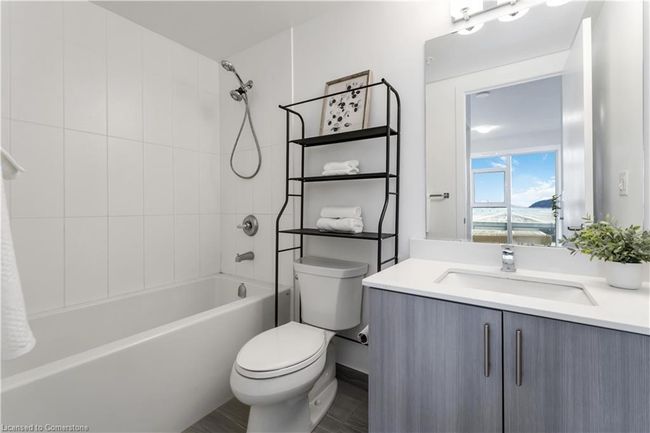 807 - 550 N Service Rd, House attached with 2 bedrooms, 2 bathrooms and 1 parking in Grimsby ON | Image 24