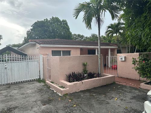25 Nw 143rd St, Miami, FL, 33168-4821 | Card Image