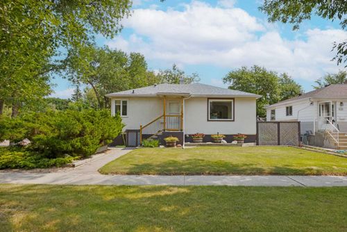 931 20 St S, Lethbridge, AB, T1J3K1 | Card Image