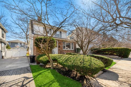 29-41 212th St, Bayside, NY, 11360-2530 | Card Image