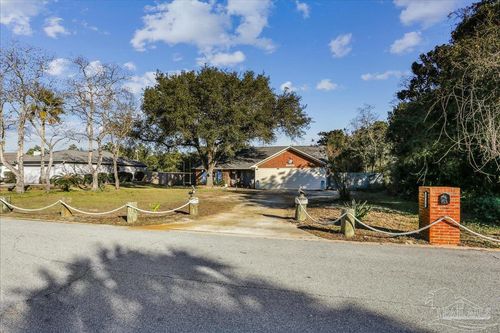 1716 Sea Lark Ln, Navarre, FL, 32566-7406 | Card Image