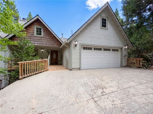 295 Fairway Dr, Lake Arrowhead, CA, 92352-9745 | Card Image