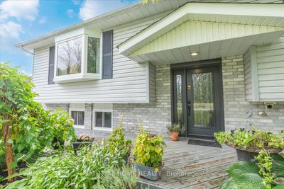 66 Scarlett Line, House other with 3 bedrooms, 2 bathrooms and 6 parking in Hillsdale ON | Image 3