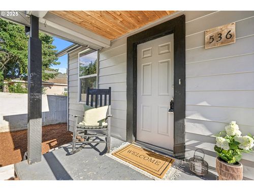 536 Nw 10th Ave, Camas, WA, 98607-1916 | Card Image
